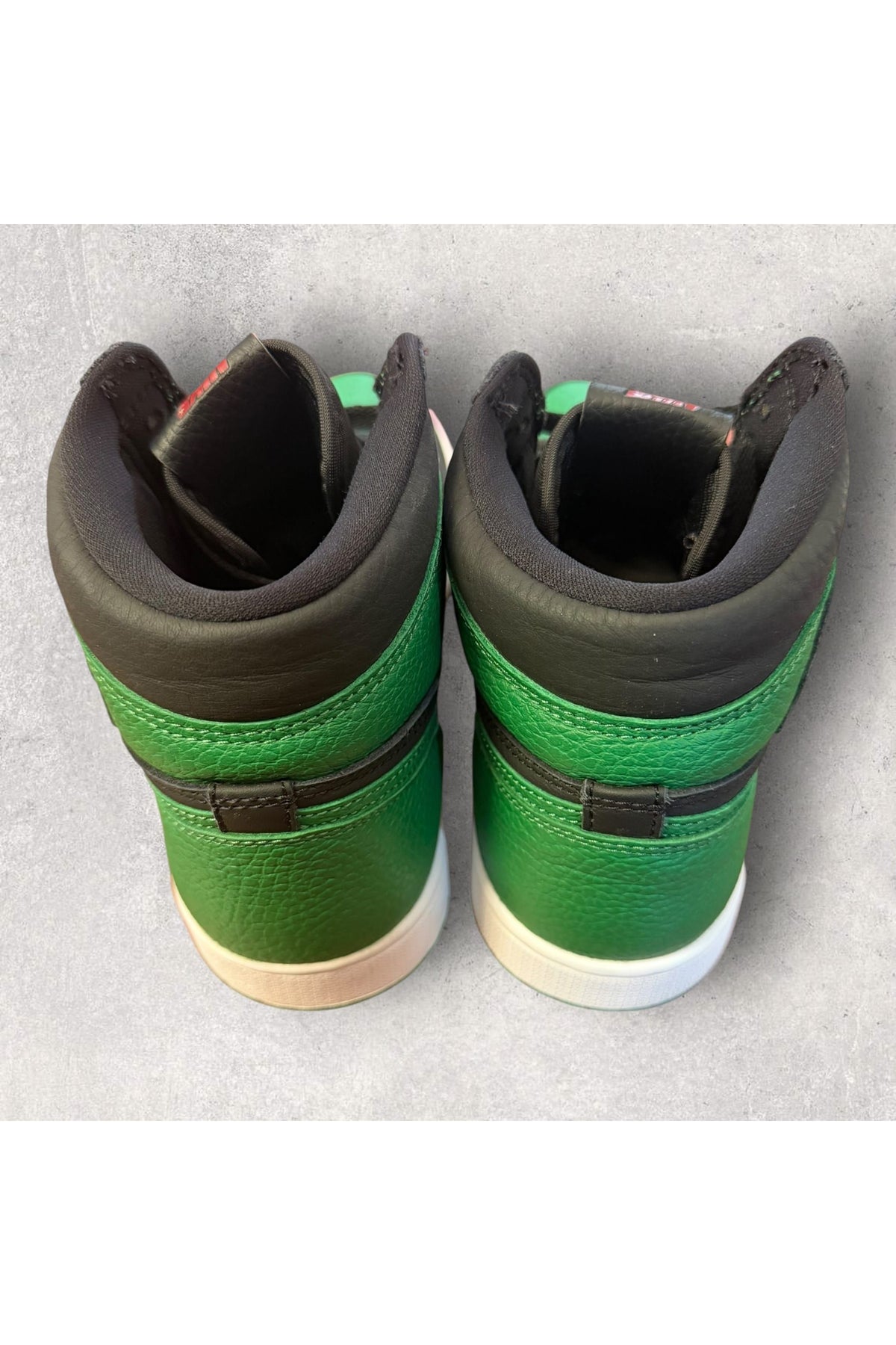 Jordan 1 Retro High Pine Green Black- SZ 10