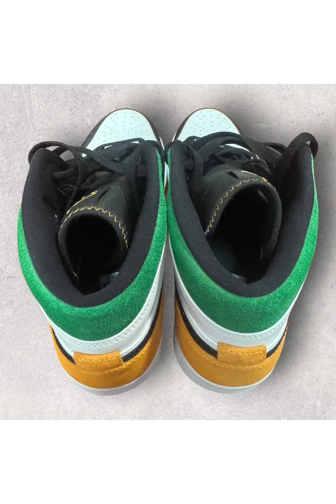 Jordan 1 Mid Oakland- SZ 11.5