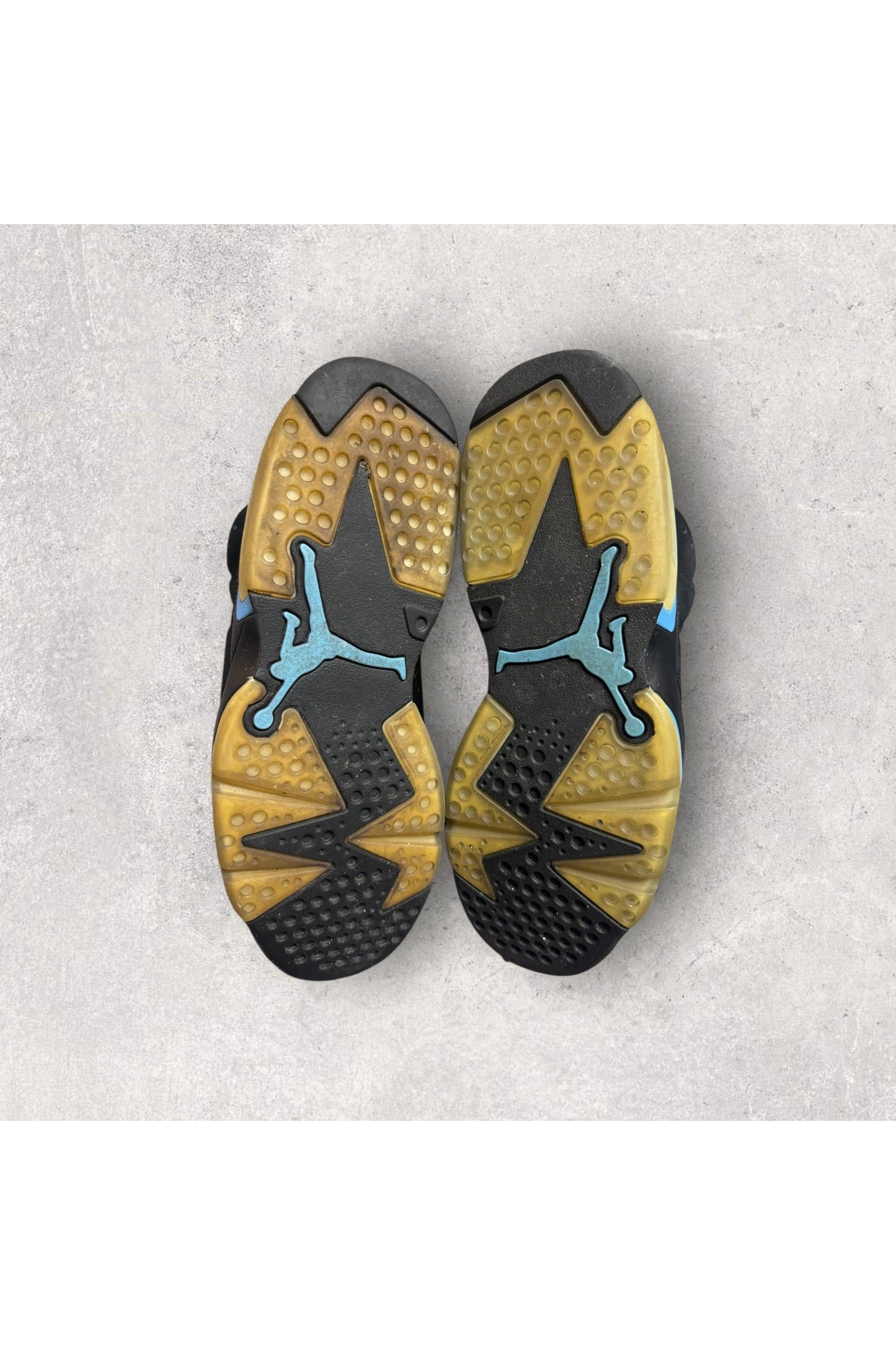 Jordan 6 Retro UNC- SZ 9.5