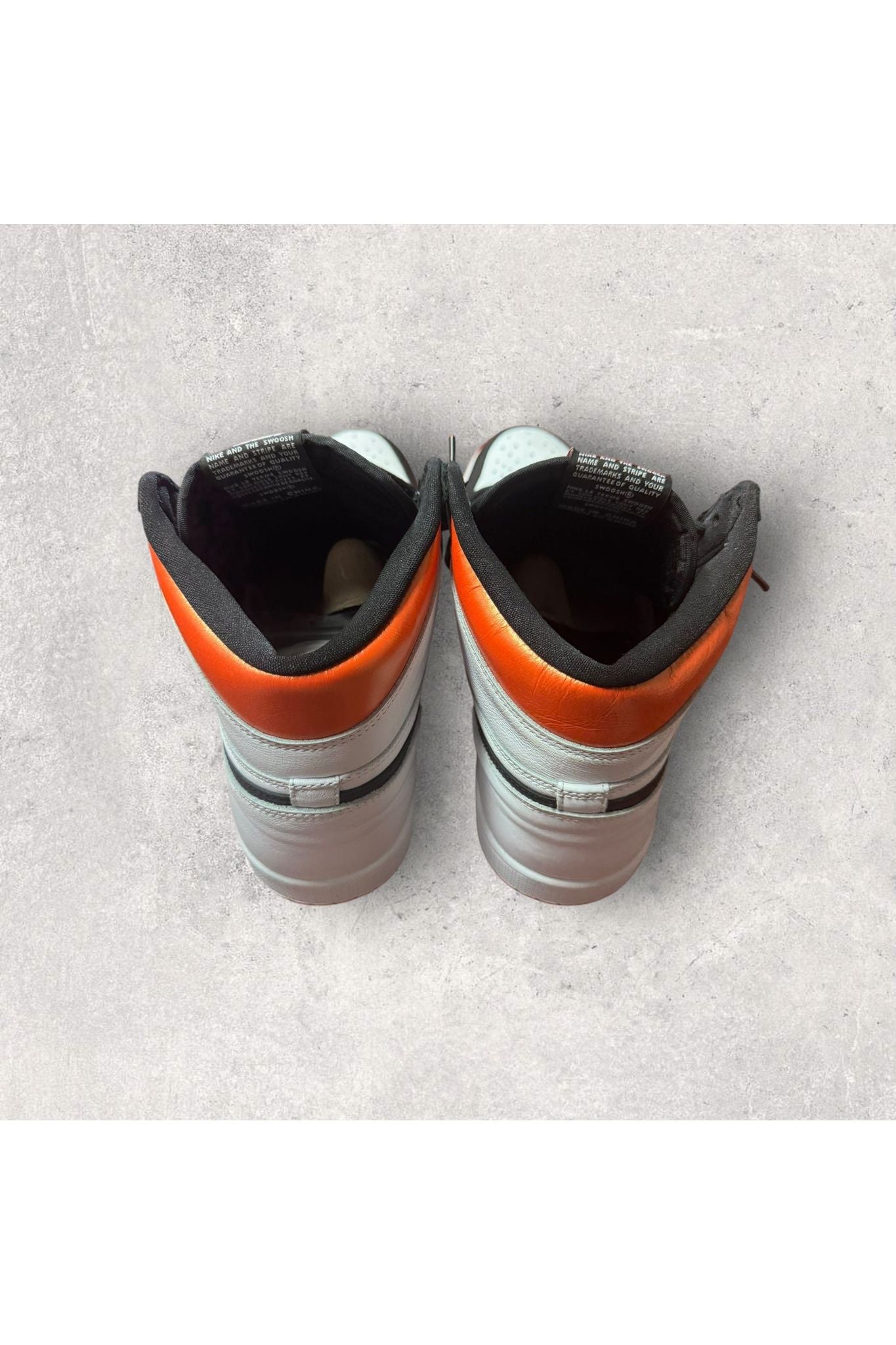 Jordan 1 Retro High ELECTRO ORANGE