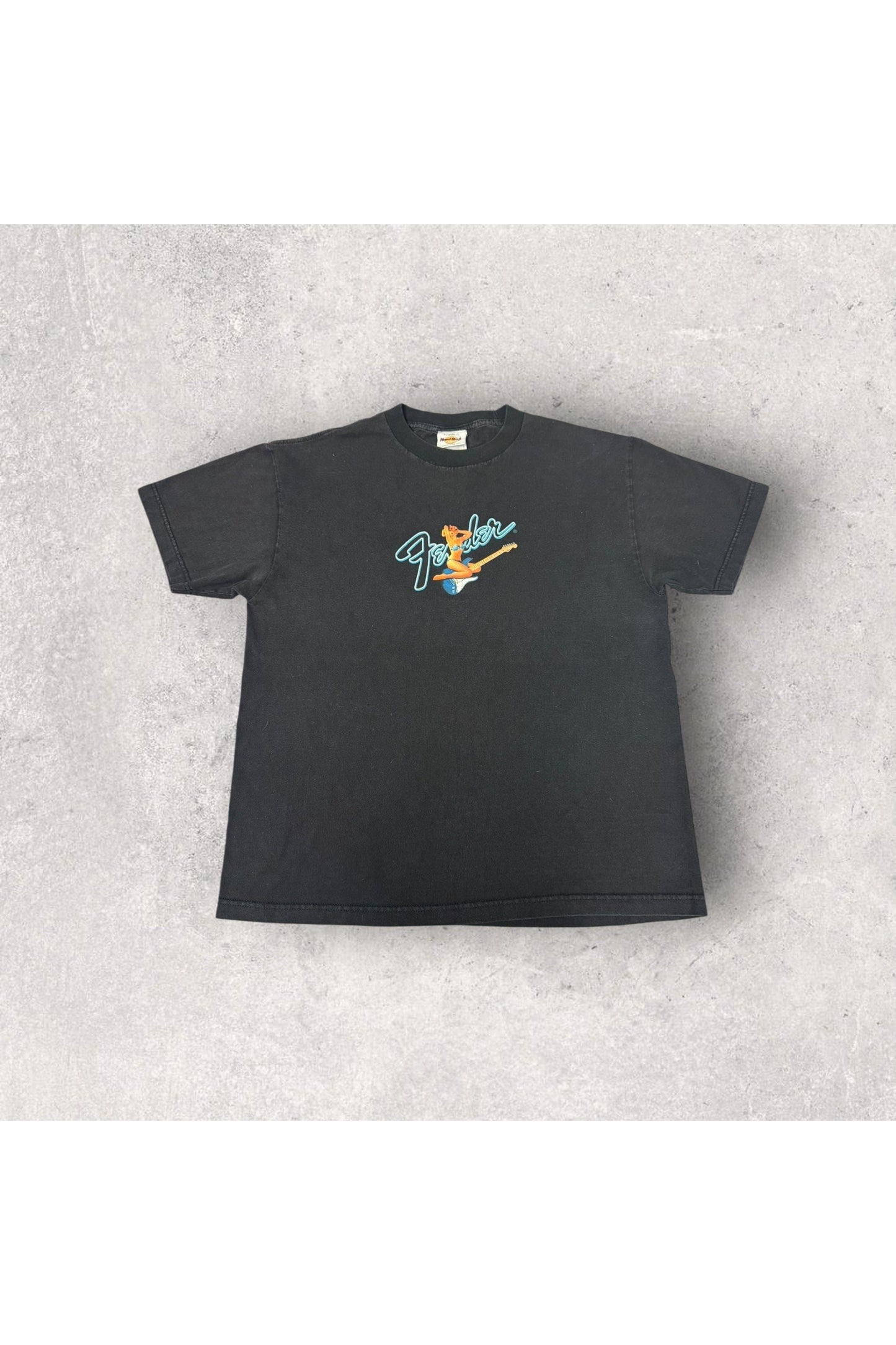 Vintage 2000s Hard Rock Cafe Fender Guitars Tee- L