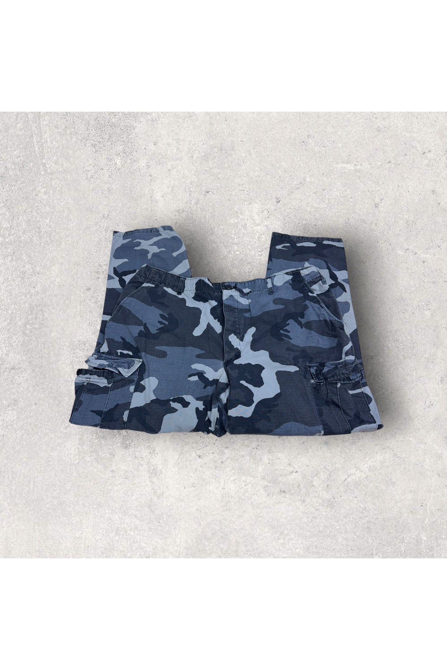 Vintage Adjustable Grey Camo Cargo Pants- 39-43 x 29.5-32