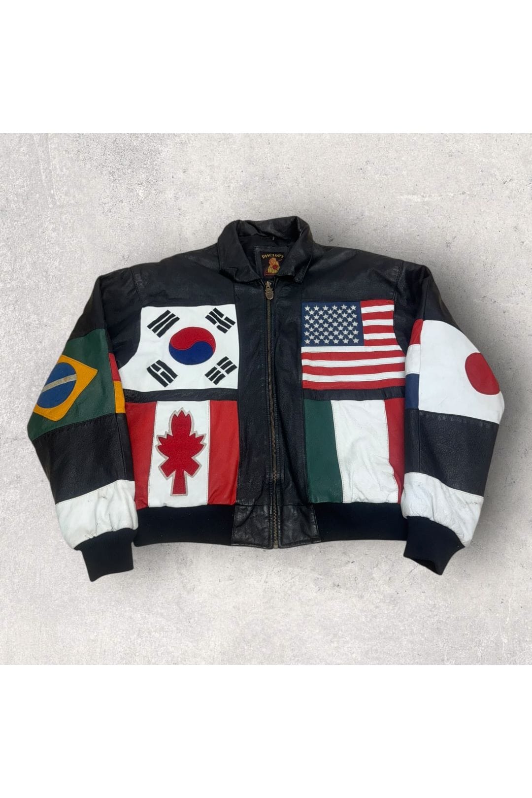 Vintage 90s Phase 3 World Flags Leather Bomber Jacket- L