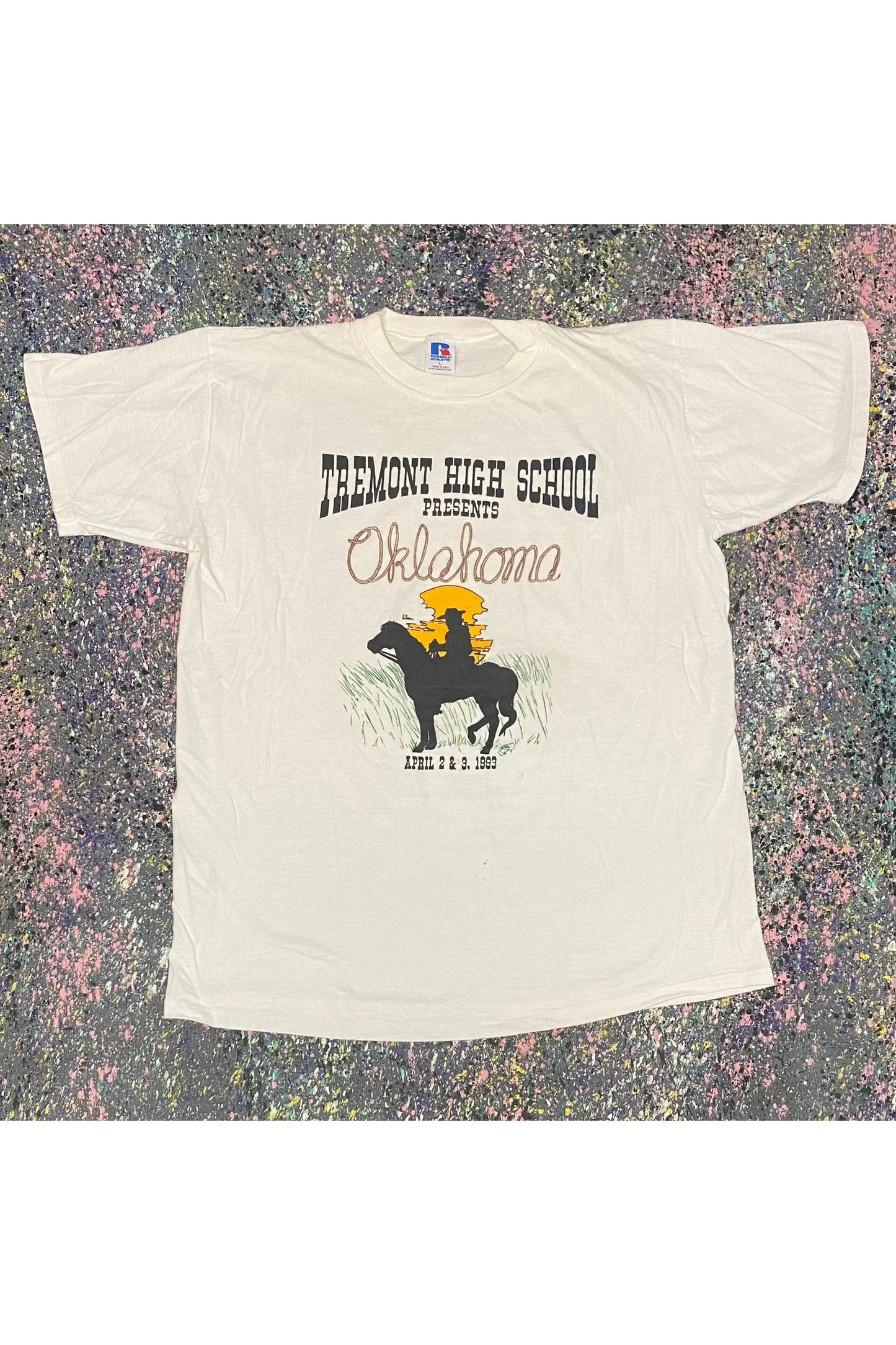Vintage Single Stitch 1993 Tremont High School Presents Oklahoma Tee- L